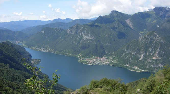 Lago d'Idro, provincia di Brescia 
