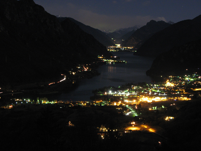 <b>Panorama notturno sul lago d'Idro - Stefano P.</b>